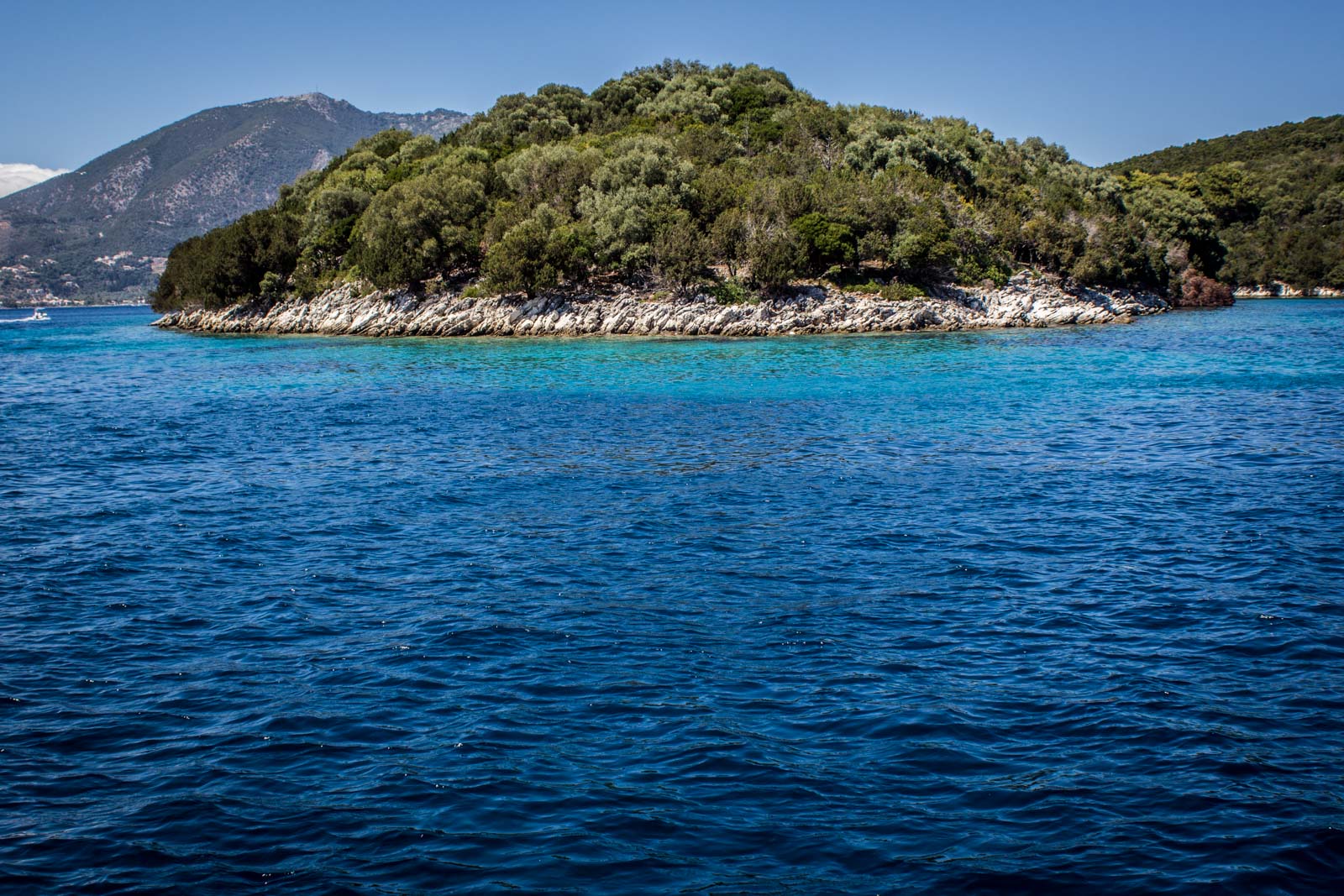 jackie onassis naked, skorpios, greek islands, aristotle onassis