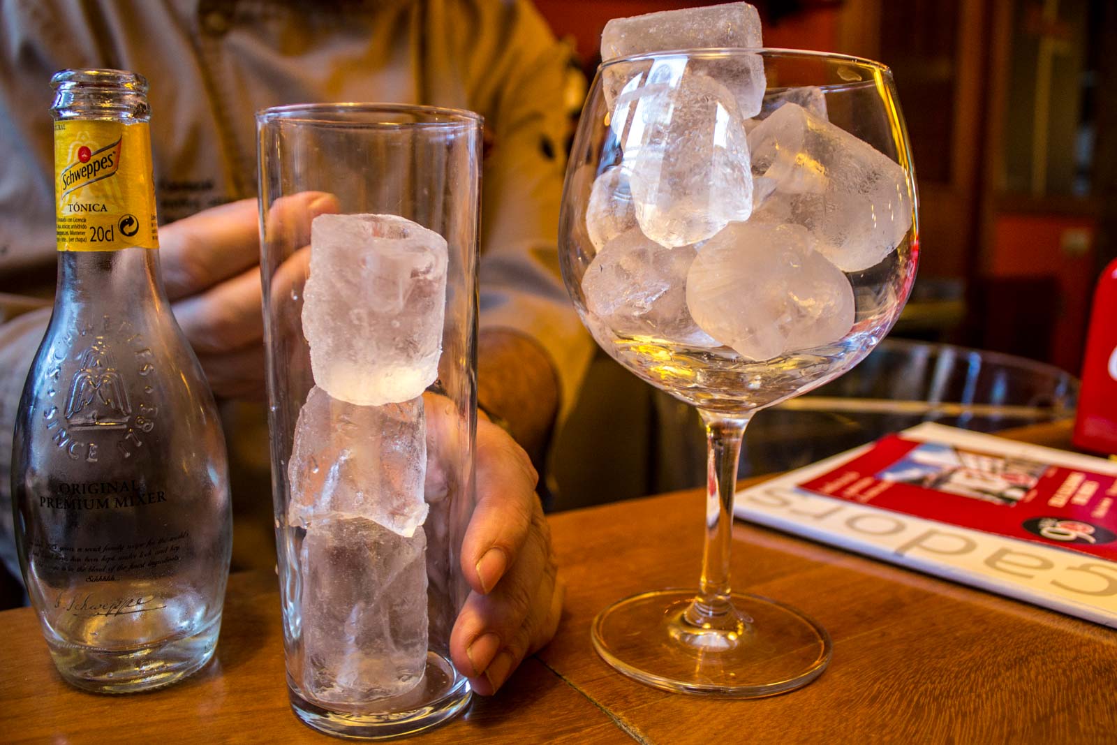 Making the perfect gin and tonic Gin and tonic recipe