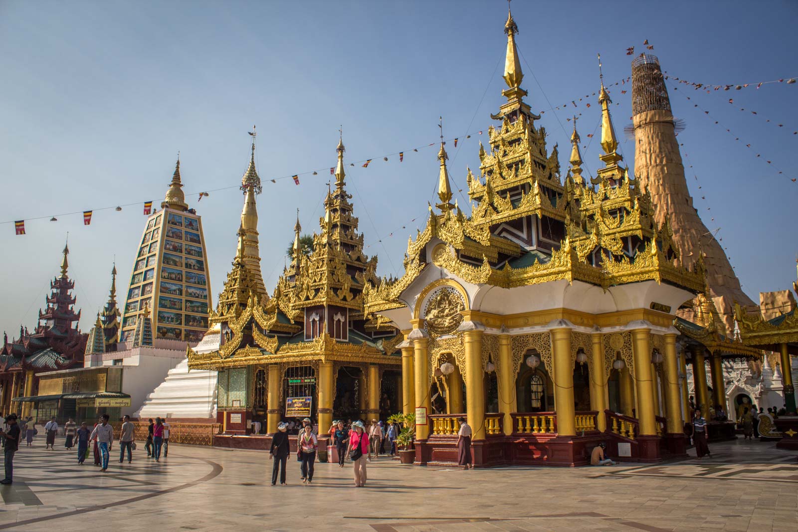 Shwedagon Pagoda, Yangon, Myanmar