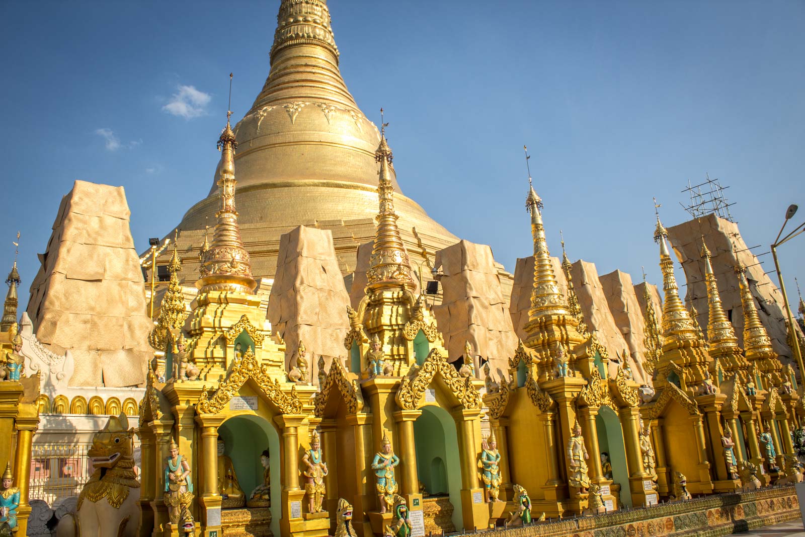 Shwedagon Pagoda, Yangon, Myanmar