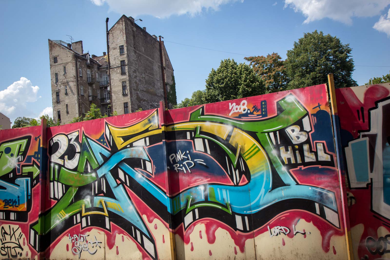 belgrade graffiti tour