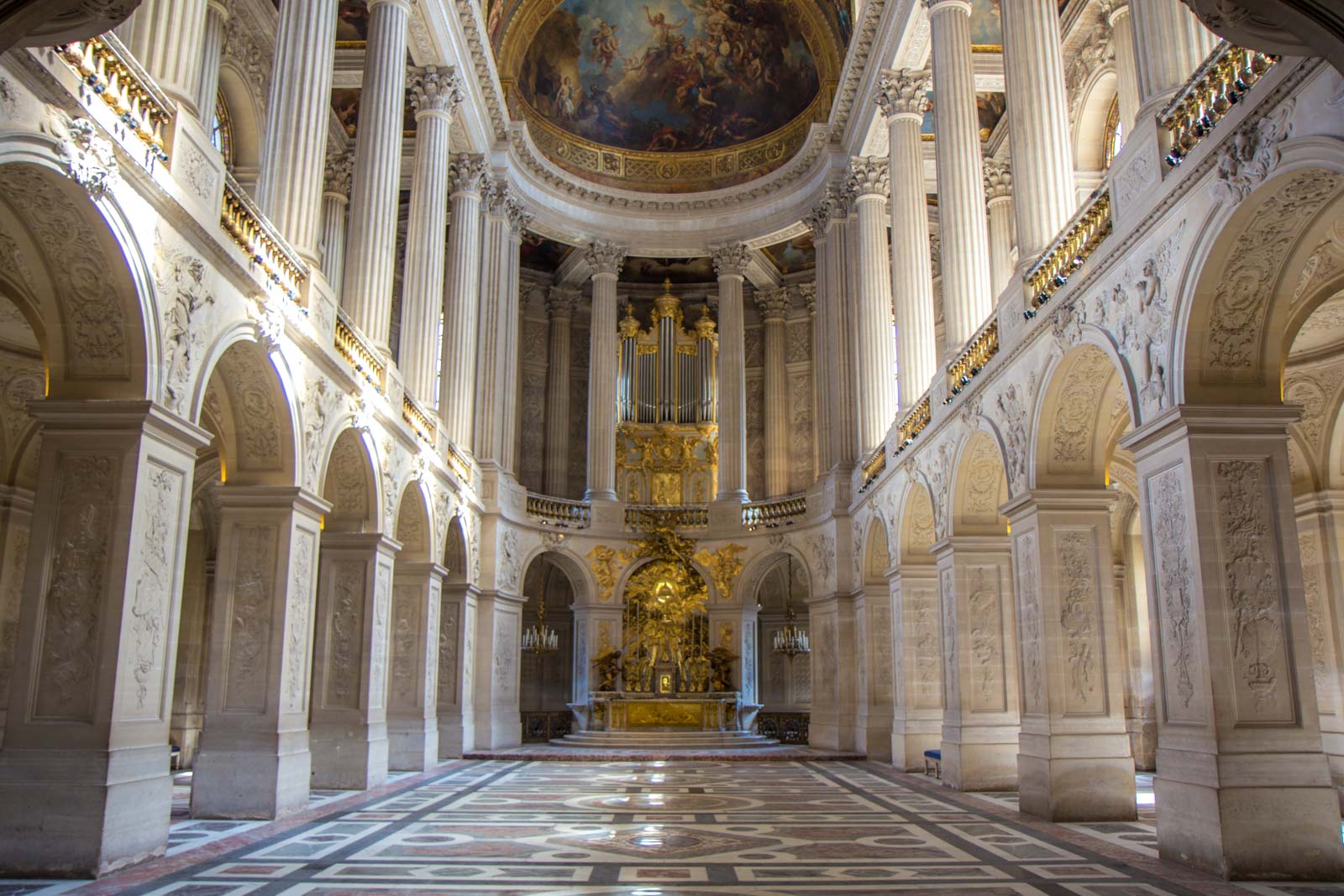 The Palace Of Versailles And The Hall Of Mirrors France