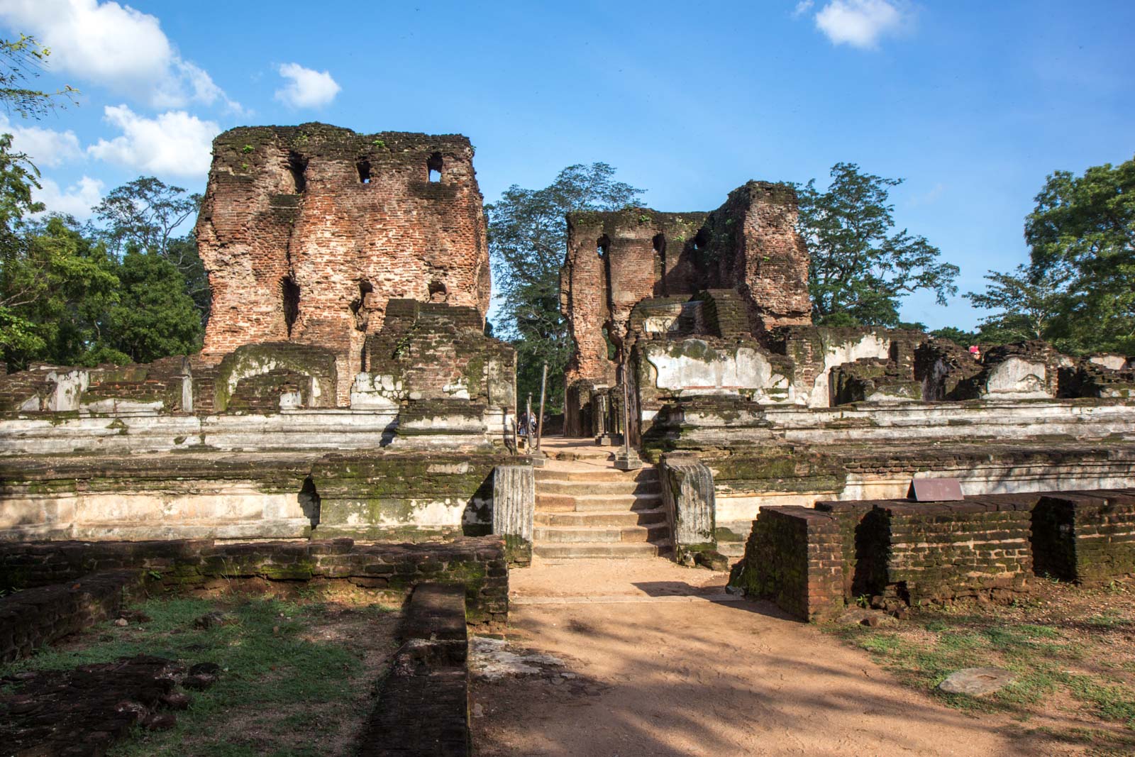 What to see at Polonnaruwa, Sri Lanka