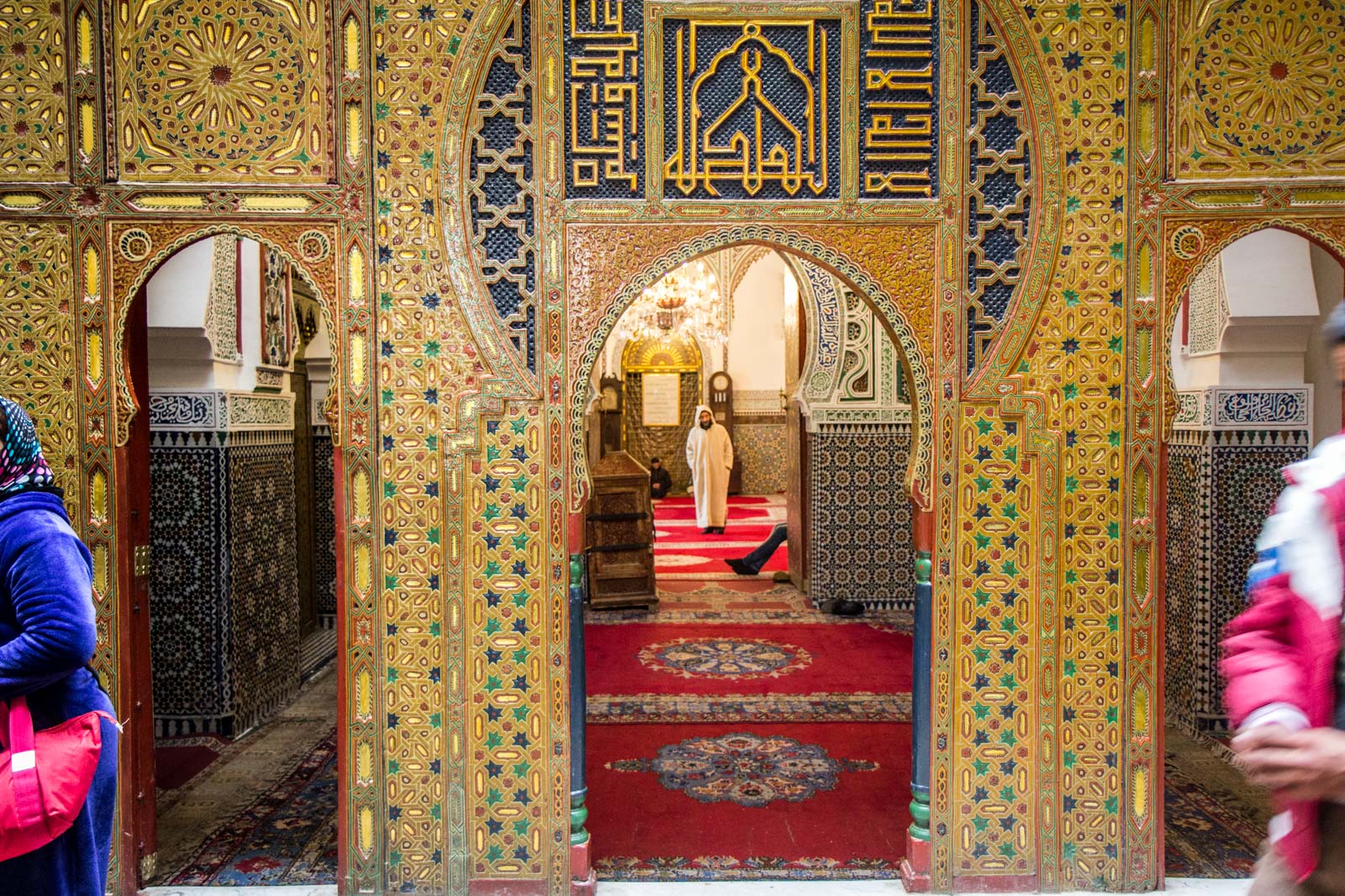 How to deal with touts in Morocco, Fez