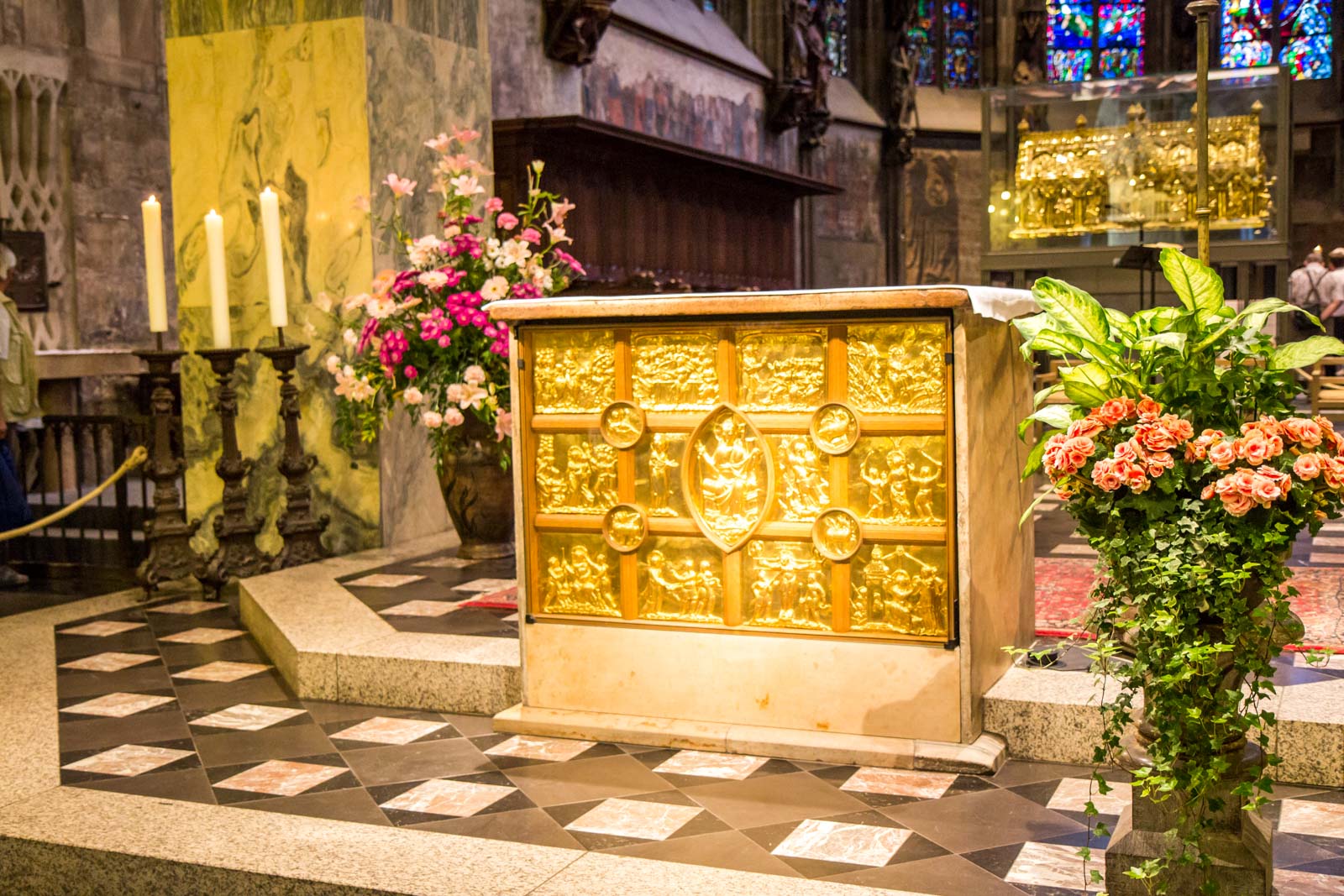 Aachen Cathedral, Charlemagne's shrine, Germany