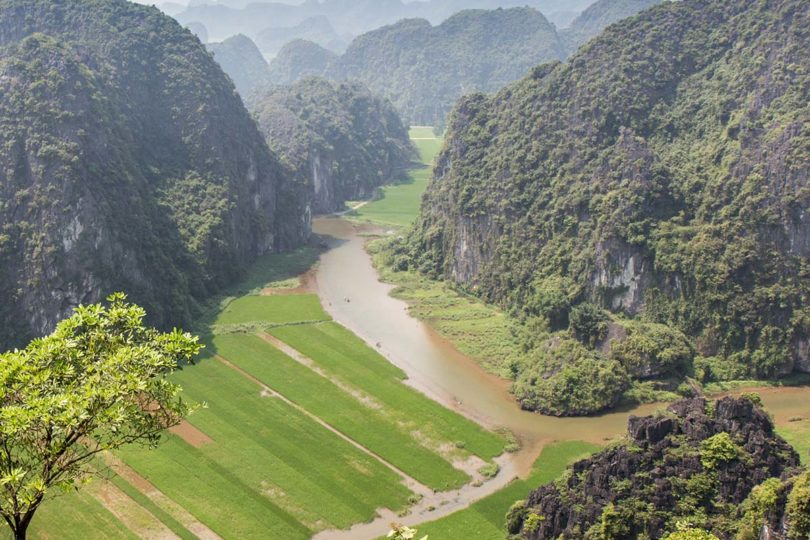 trang an boat tour