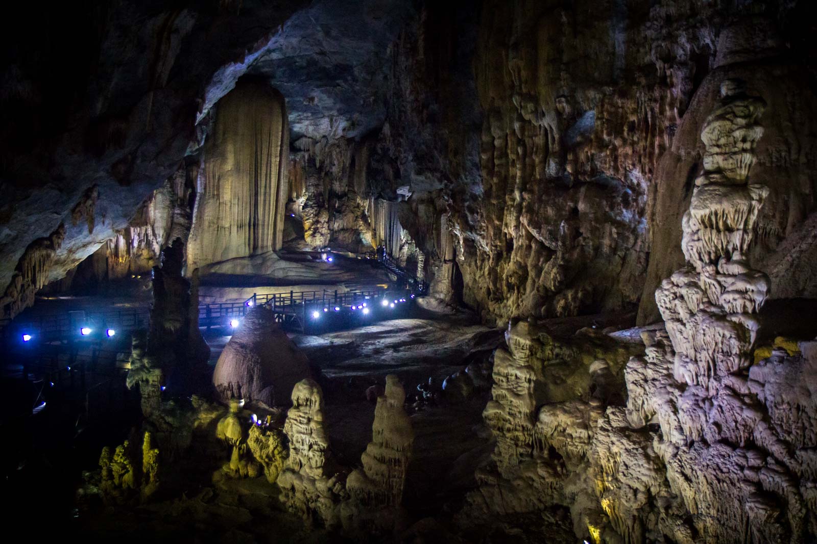 Paradise Cave, Phong Nha Ke-Bang National Park, Vietnam