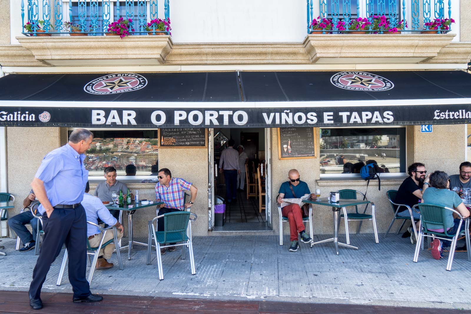 Bar o Porto, Arousa, Spain