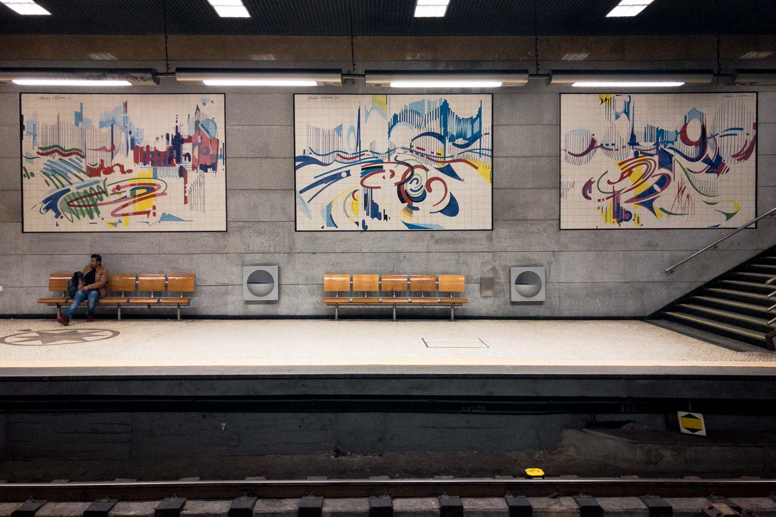 Restauradores, Lisbon Metro Art