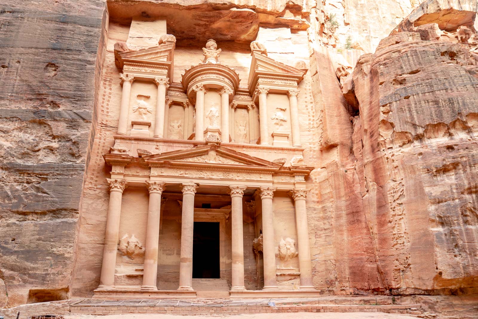 How to visit Petra in Jordan PLUS some Petra history