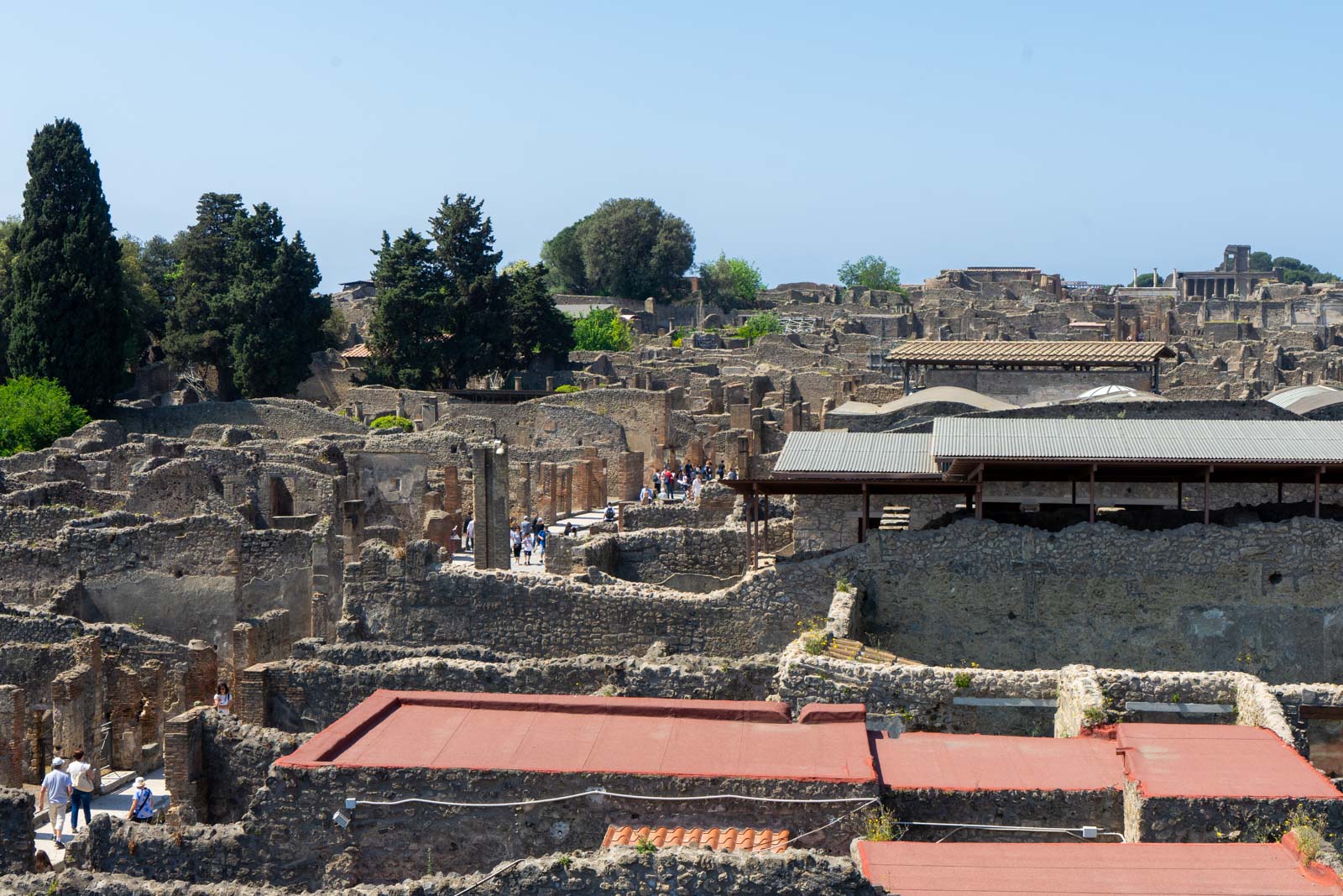 self tour pompeii