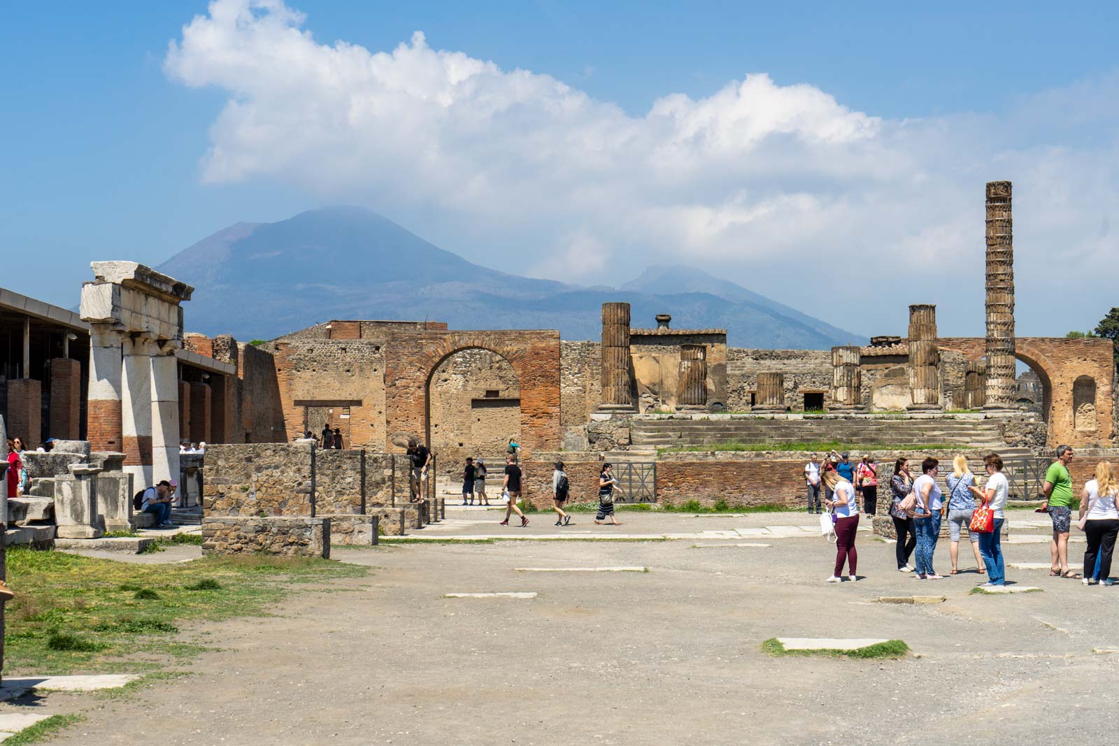 pompeii tour or self guided