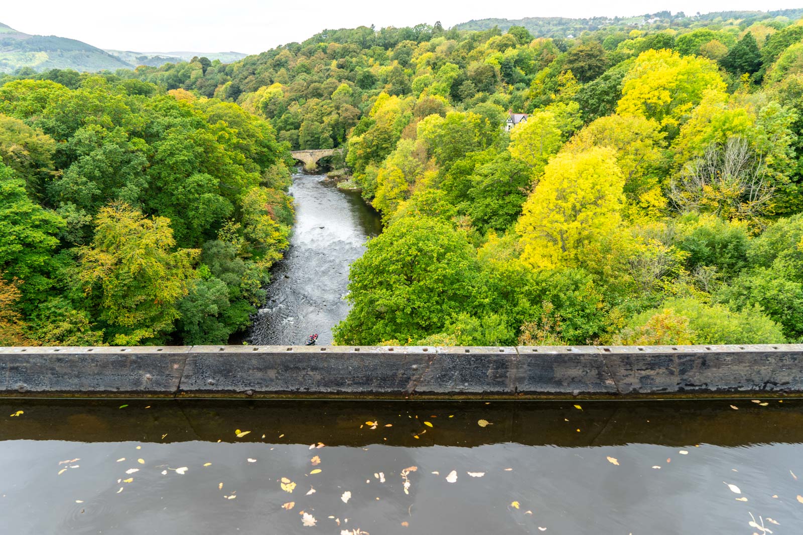 Visiting the Pontcysyllte Aqueduct on the Llangollen Canal in Wales
