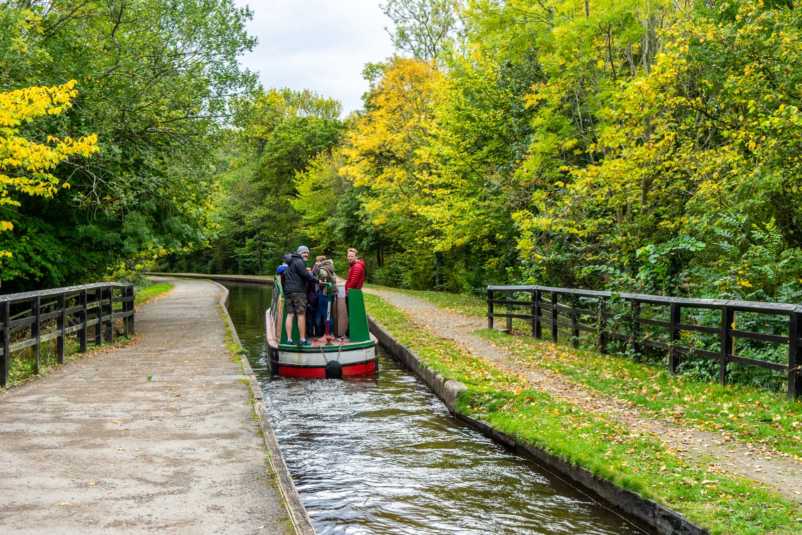 Visiting the Pontcysyllte Aqueduct on the Llangollen Canal in Wales