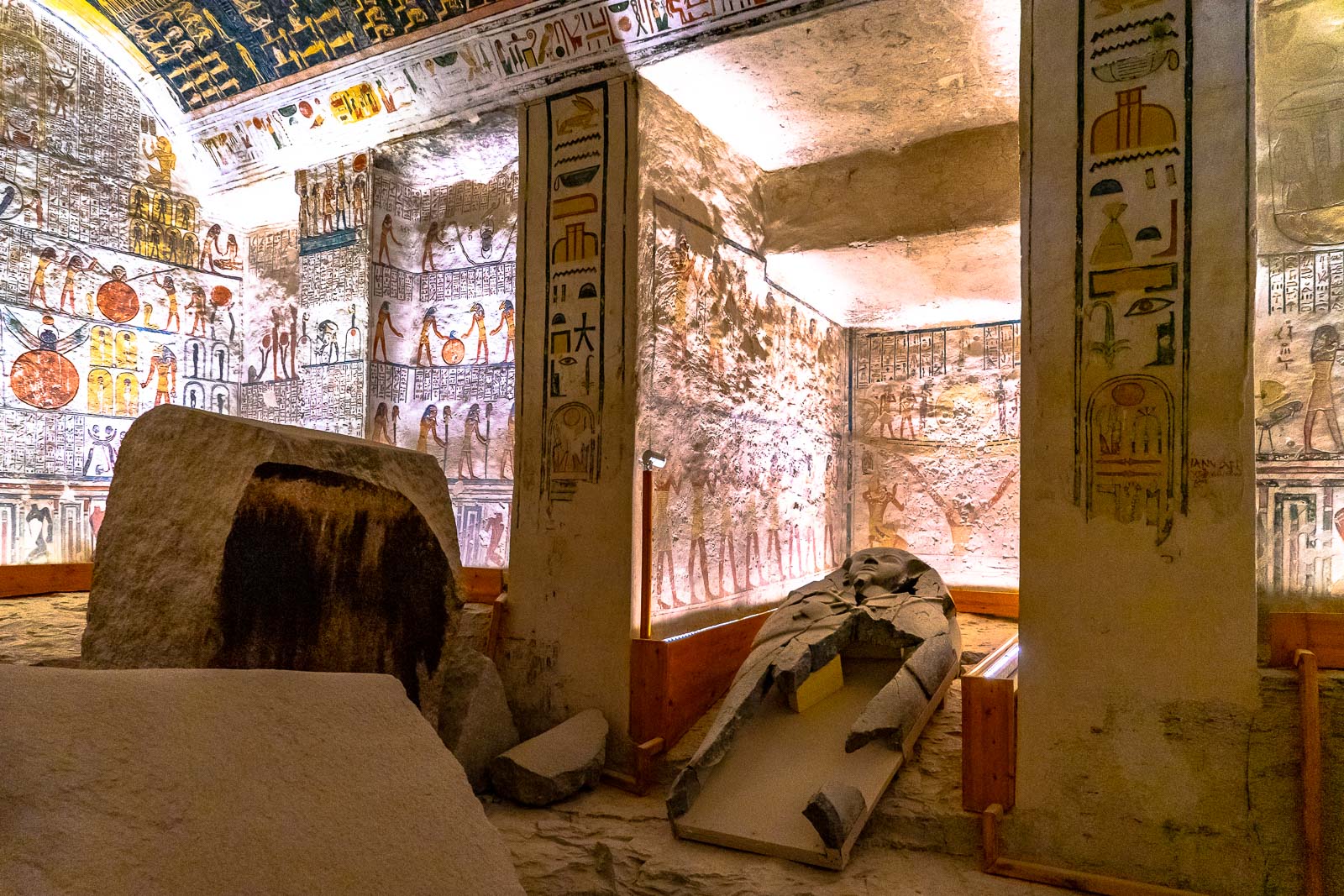 visit the valley of the kings