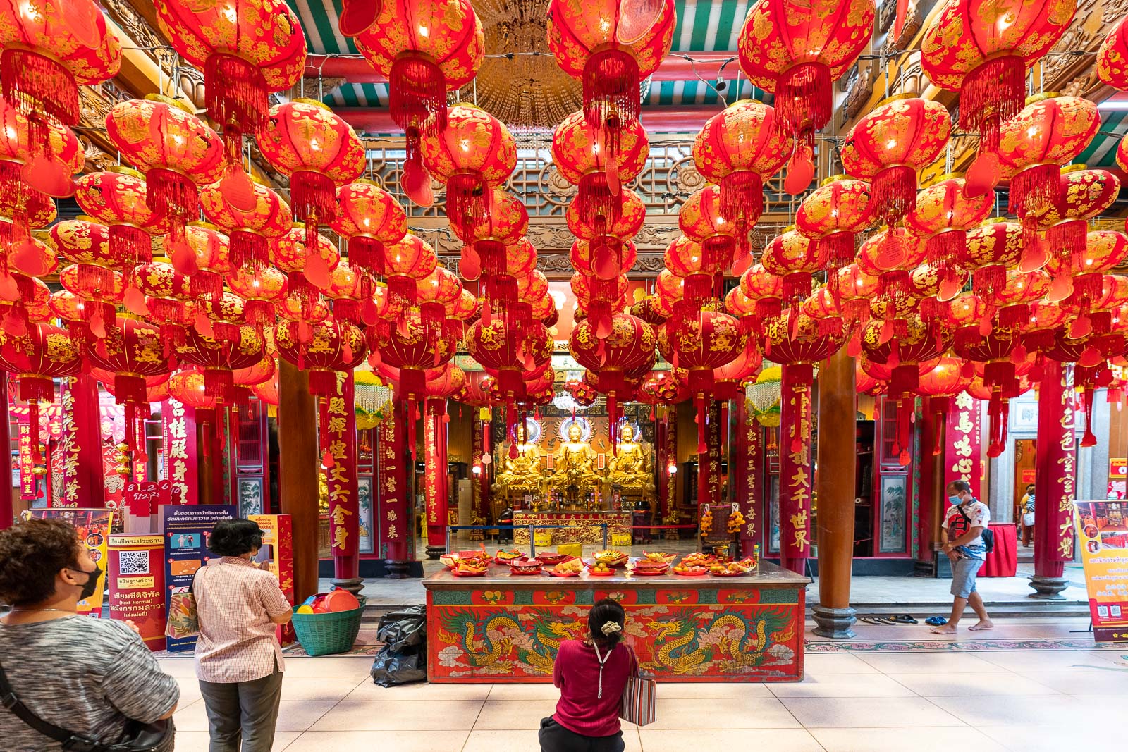 Wat Mangkon Kamalawat, Bangkok