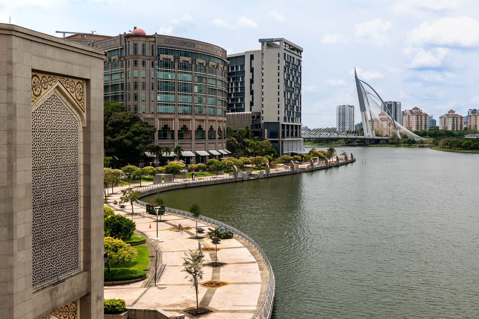 Putrajaya Lake