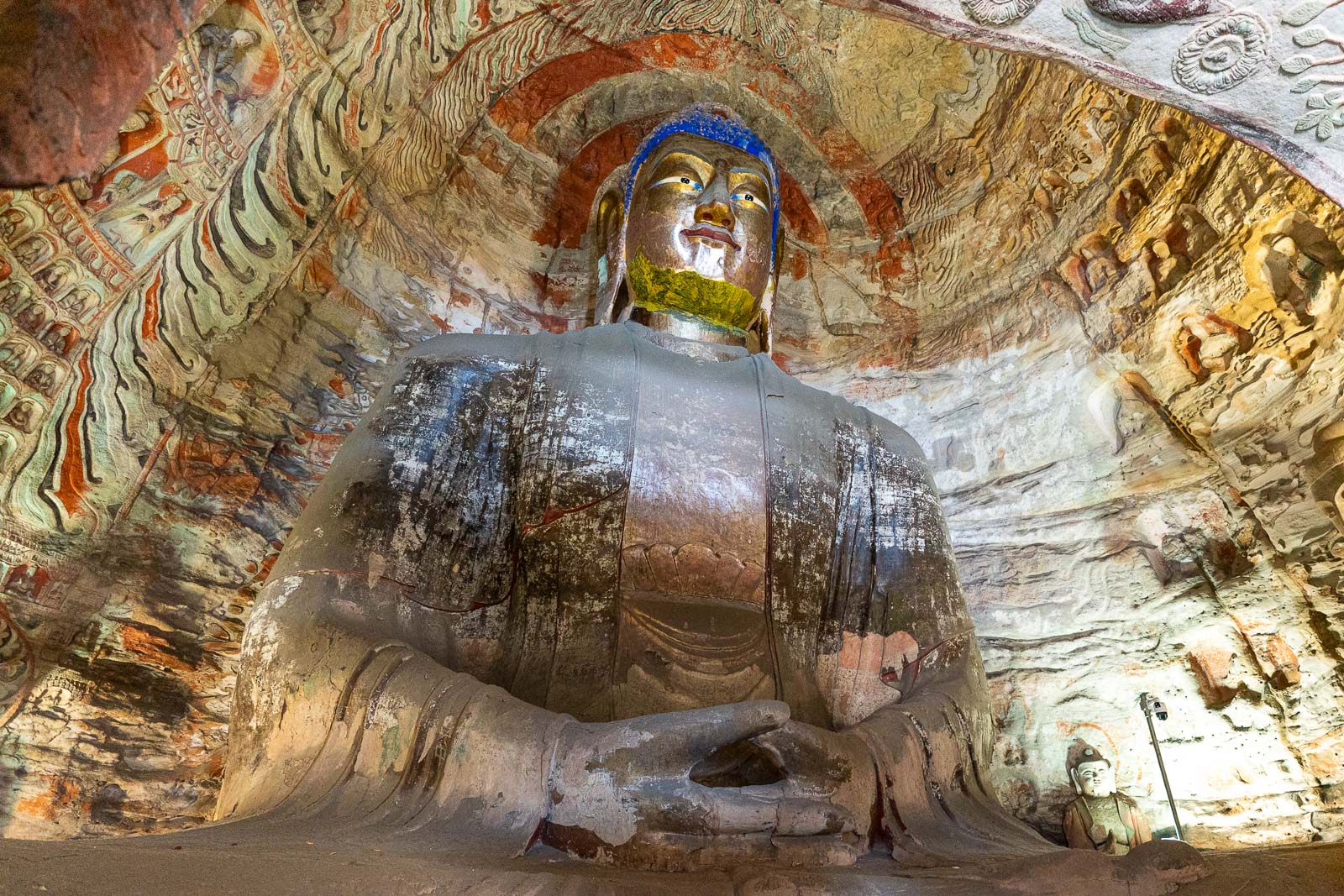 Visit the Yungang Grottoes